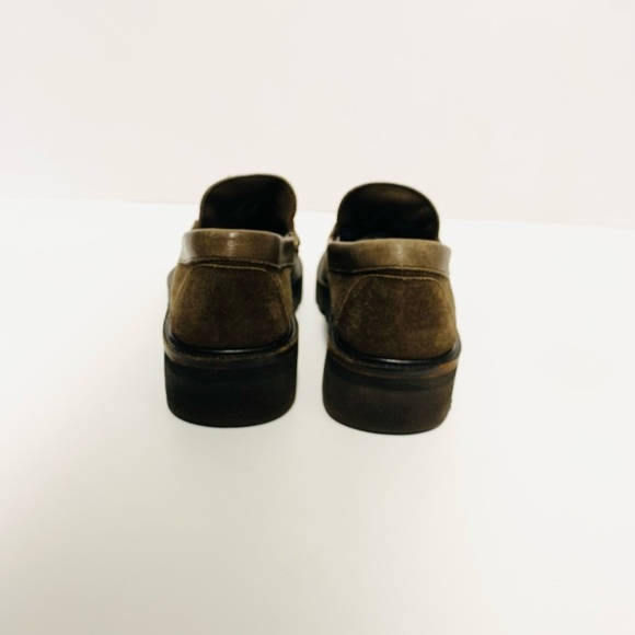 Salvatore Ferragamo Gancini Suede‎ Loafers